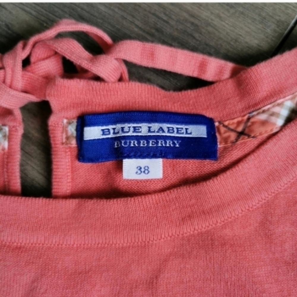 BURBERRY Coral Knit Top - Picture 5 of 11
